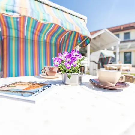 Altglowe Hotel Garni Hotel Glowe