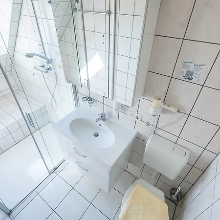 Altglowe Hotel Garni Glowe