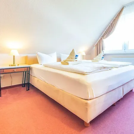 Hotel Altglowe Hotel Garni Glowe