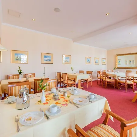 Altglowe Hotel Garni Glowe