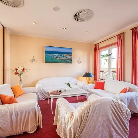 Altglowe Hotel Garni